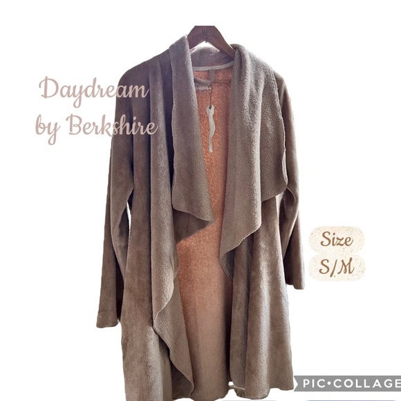 Daydream by Berkshire Home Cozy Robe Women Size S/M Tan Long Sleeves - Picture 2 of 10